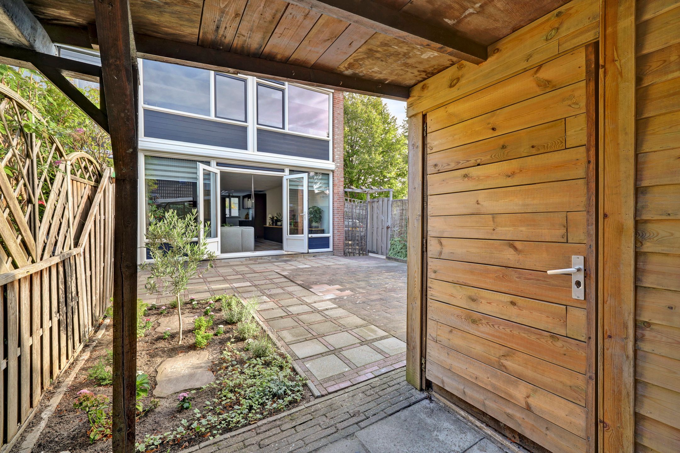 Photo 12 of Fie Carelsenstraat 24