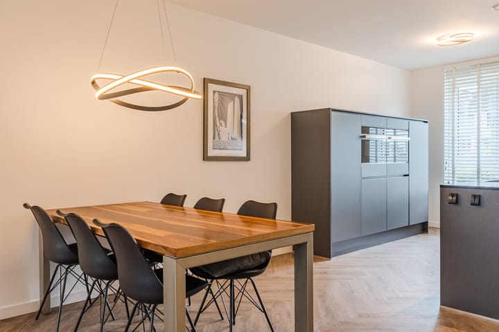 Tussenwoning te koop: Karawankenstraat 3, Tilburg