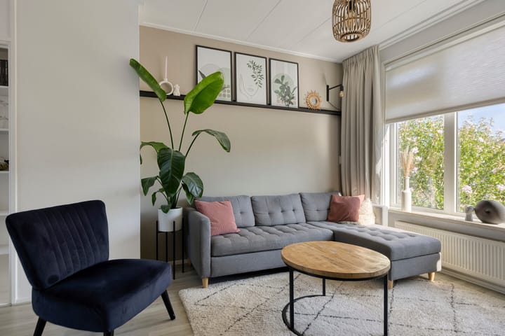 Tussenwoning te koop: Hoannekamp 4, Langweer