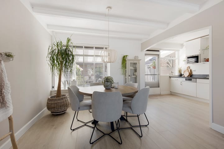 Tussenwoning te koop: Kinheim 380, Zwanenburg