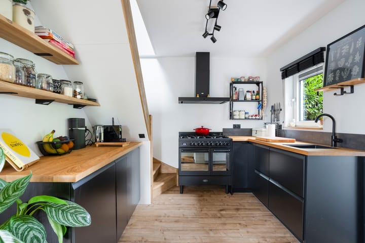 Vrijstaande woning te koop: Oud-Cromstrijensedijk OZ 103, Klaaswaal