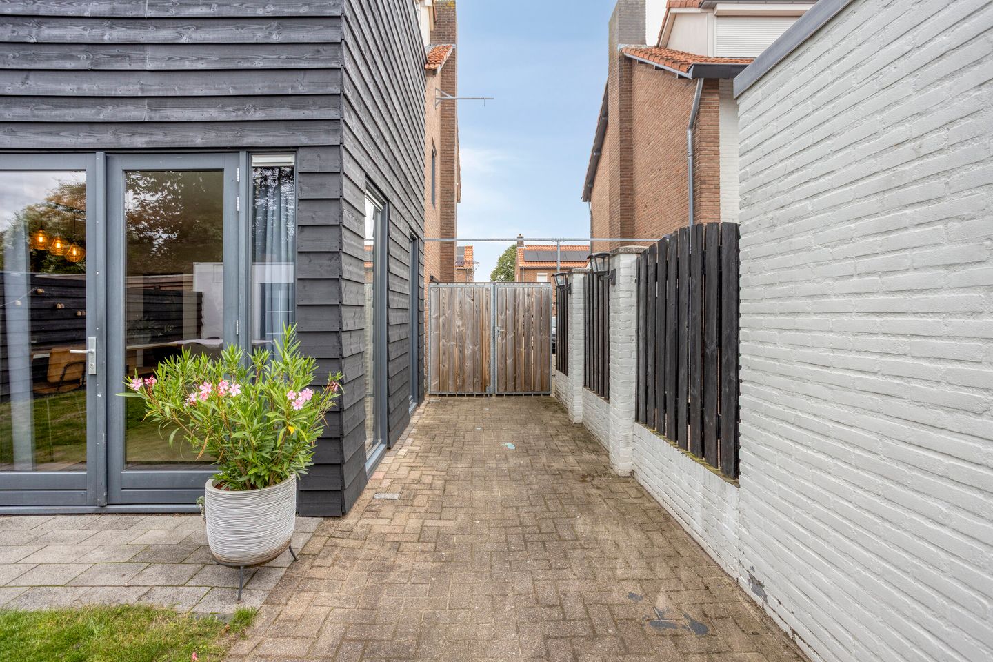 Foto 49 van Bernhardstraat 12