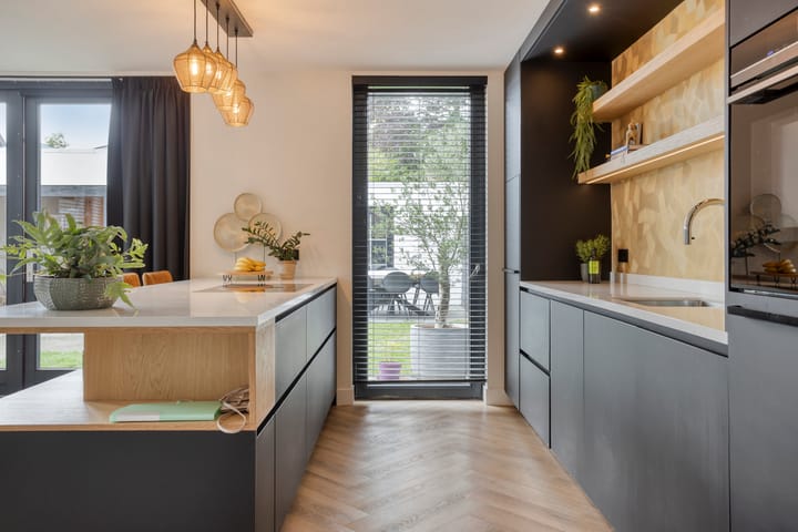 Twee-onder-één-kap te koop: Bernhardstraat 12, Berlicum