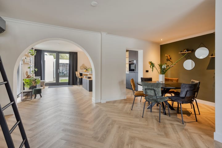 Twee-onder-één-kap te koop: Bernhardstraat 12, Berlicum