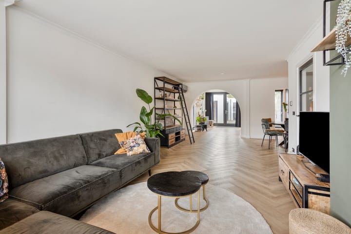 Twee-onder-één-kap te koop: Bernhardstraat 12, Berlicum