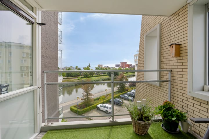 Appartement te koop: Poortugaalstraat 172, Zoetermeer