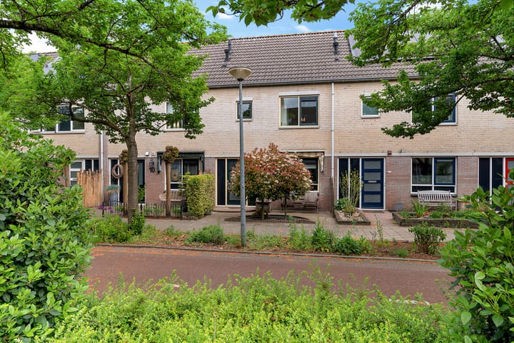 Tussenwoning te koop: Sweelinckdreef 8, Harderwijk