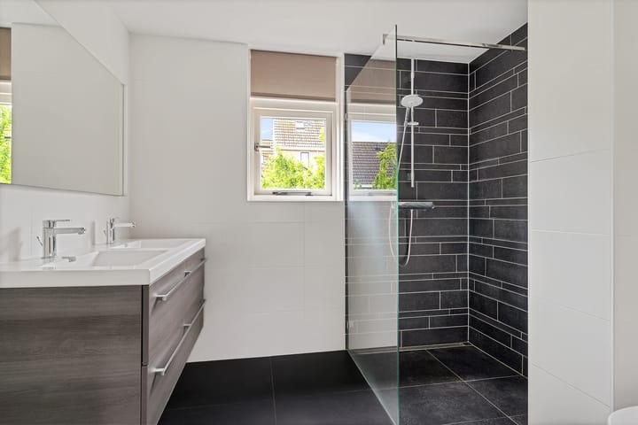Tussenwoning te koop: Sweelinckdreef 8, Harderwijk
