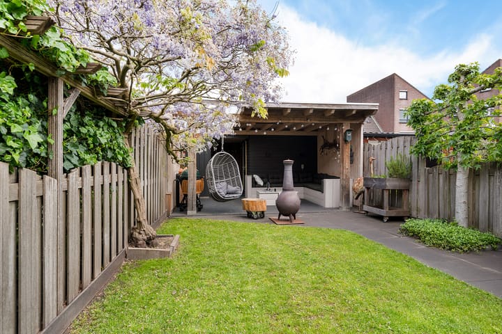 Tussenwoning te koop: Sweelinckdreef 8, Harderwijk