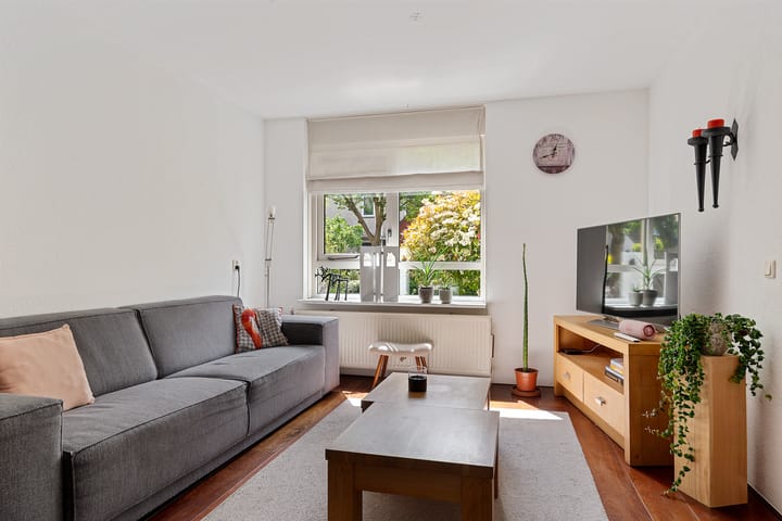 Tussenwoning te koop: Sweelinckdreef 8, Harderwijk