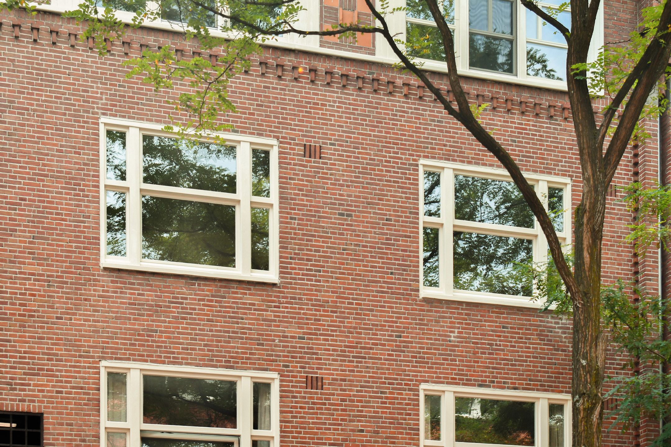 Photo 39 of Roerstraat 9-2