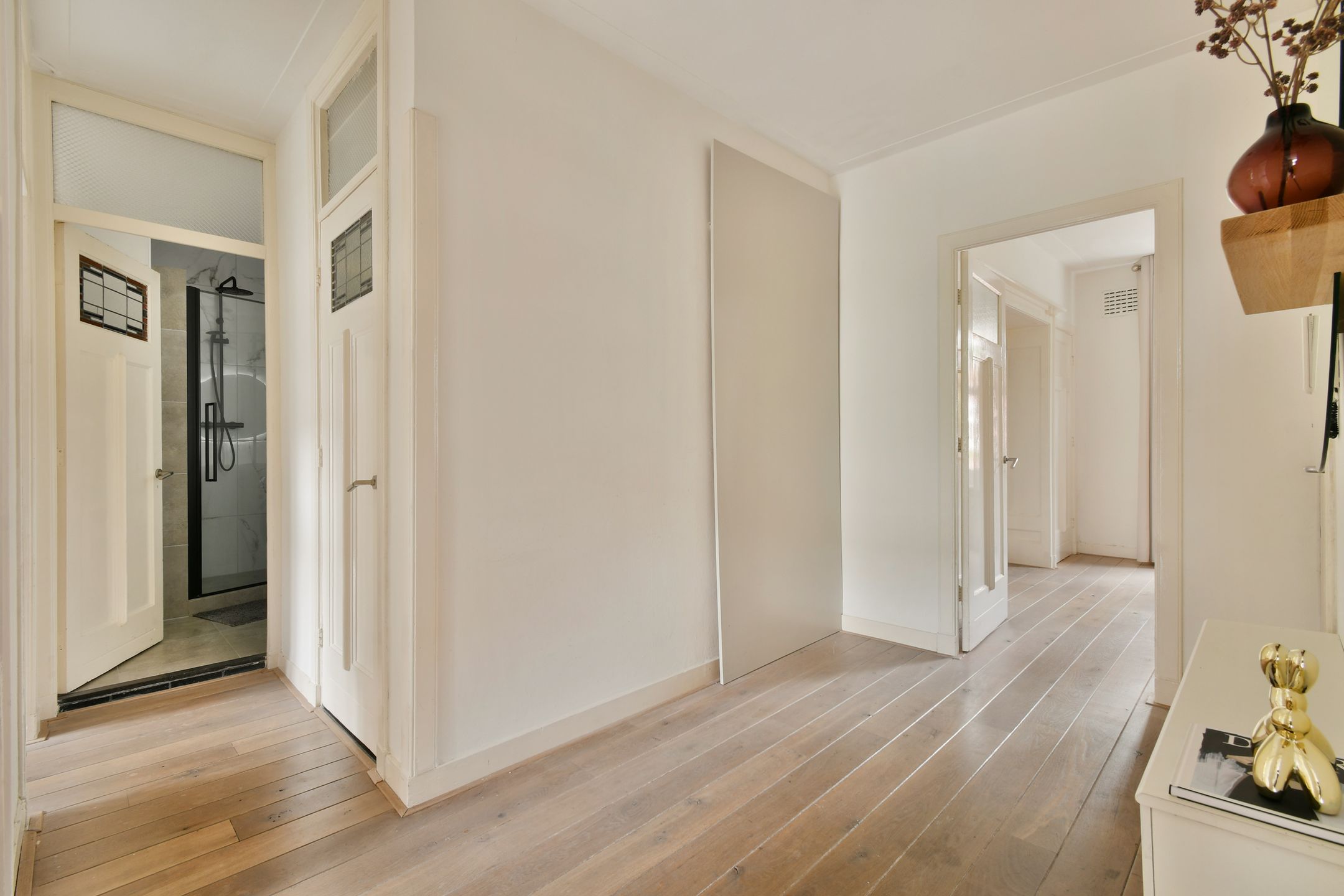 Photo 12 of Roerstraat 9-2
