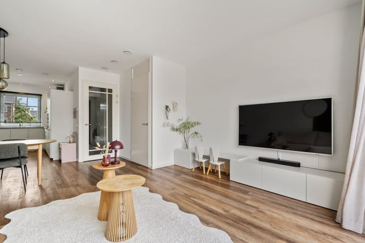 Tussenwoning te koop: Fort Veldhuissingel 4, Weesp