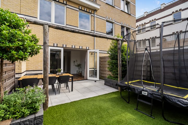 Tussenwoning te koop: Fort Veldhuissingel 4, Weesp