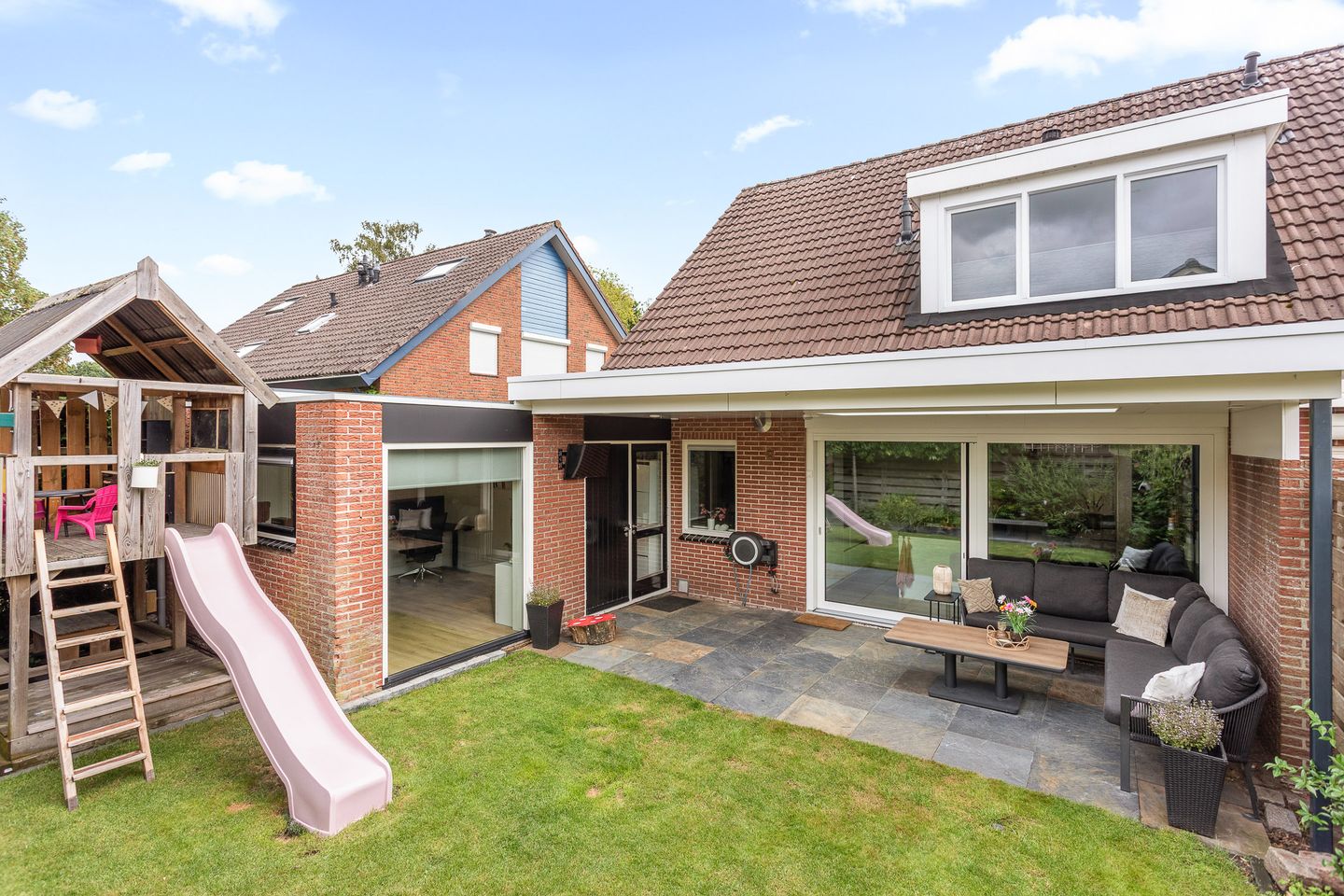 Photo 19 of Hobergenstraat 69