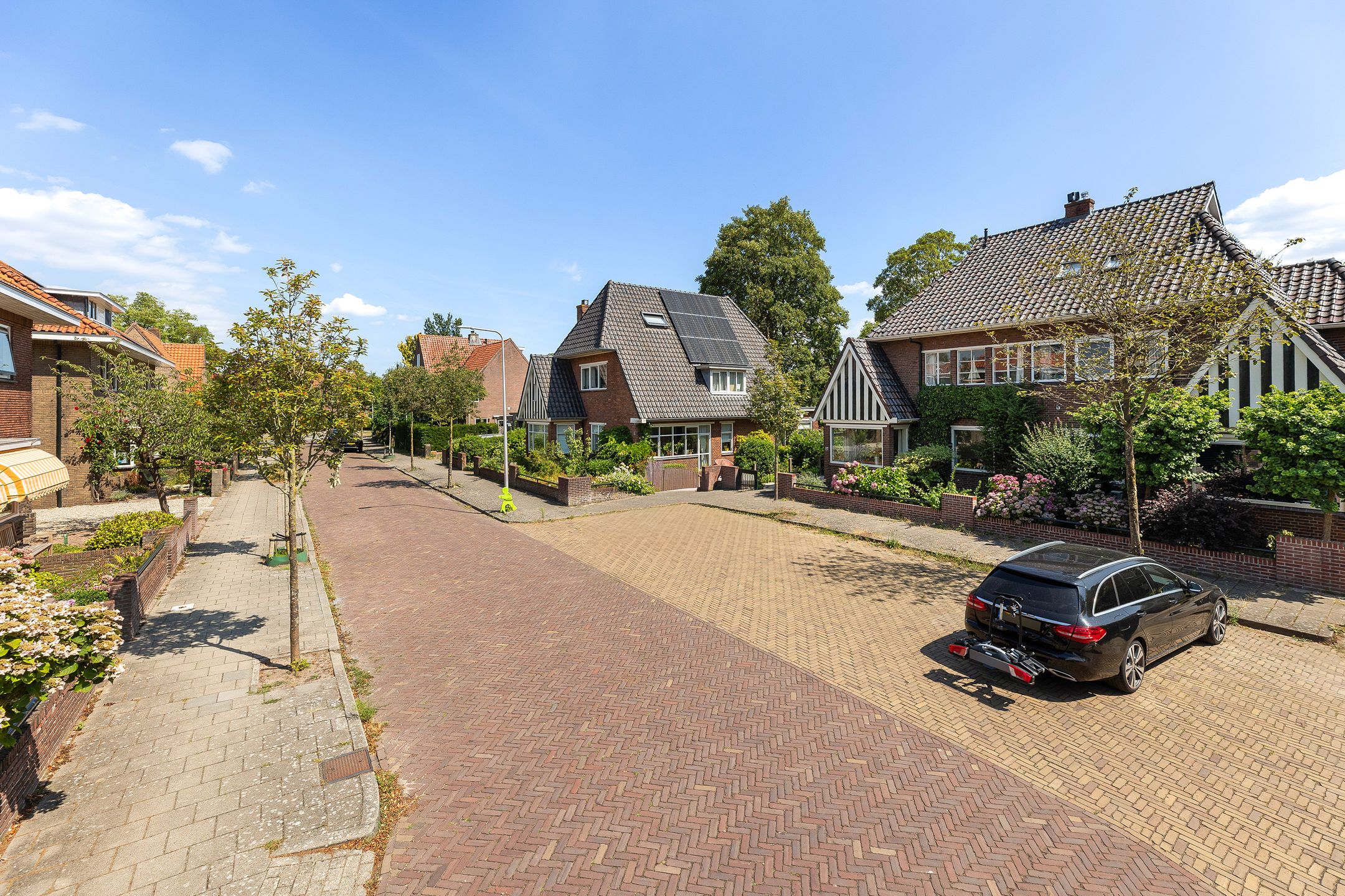 Photo 3 of Koningin Sophiastraat 37