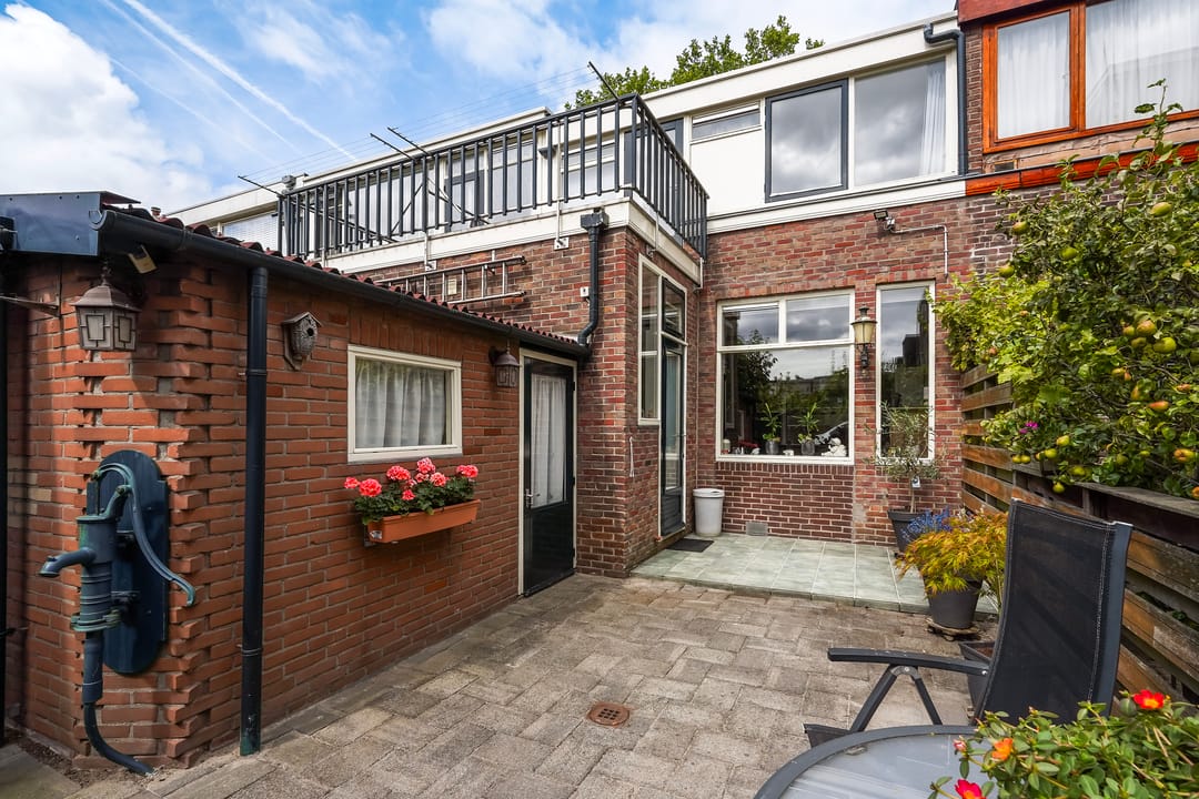 Photo 16 of Thorbeckestraat 8