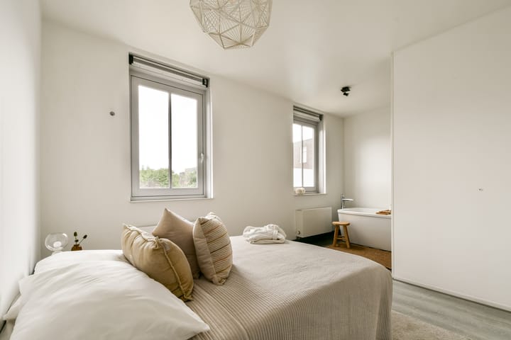 Tussenwoning te koop: Scharwoudestraat 51, Amersfoort