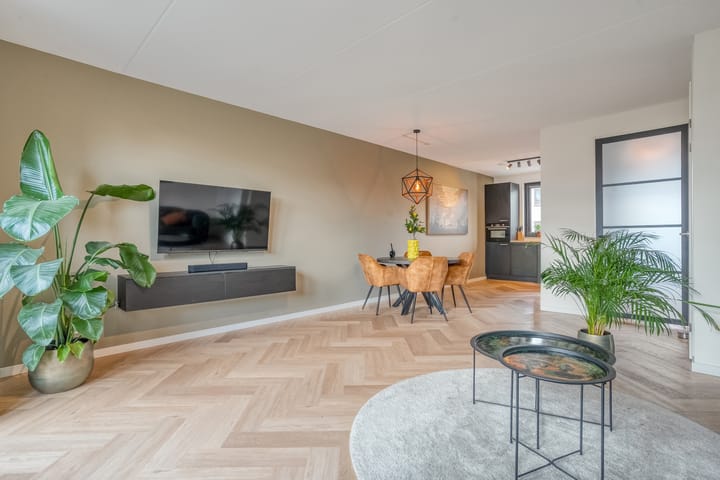 Tussenwoning te koop: Dorser 15, Assen