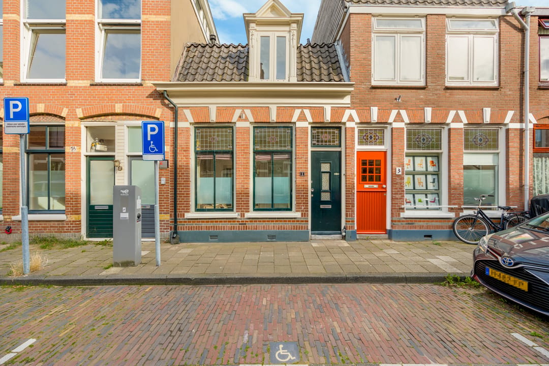 Foto 1 van Waldeck Pyrmontstraat 1