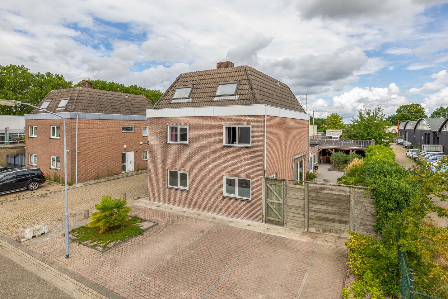 Foto 1 van Looierij 2