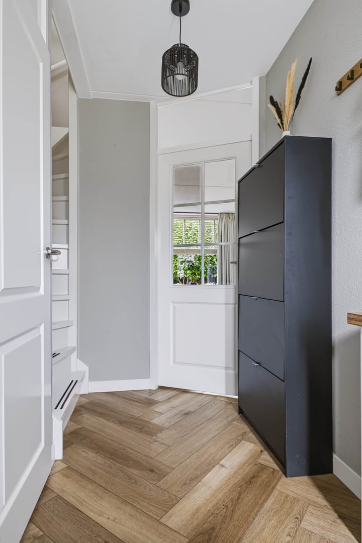 Tussenwoning te koop: Dirk van Gheijnlaan 12, Barneveld