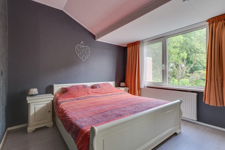 Tussenwoning te koop: Amatist 52, Heerhugowaard