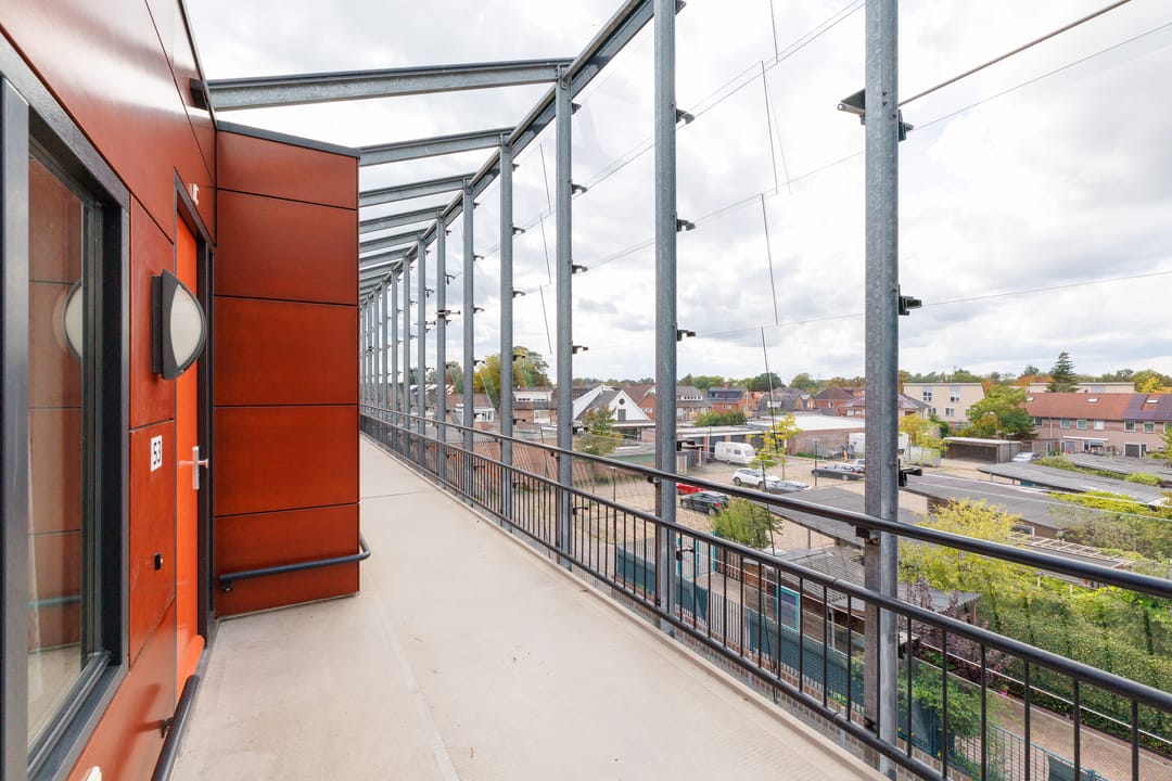 Photo 8 of H. Leefsmastraat 53