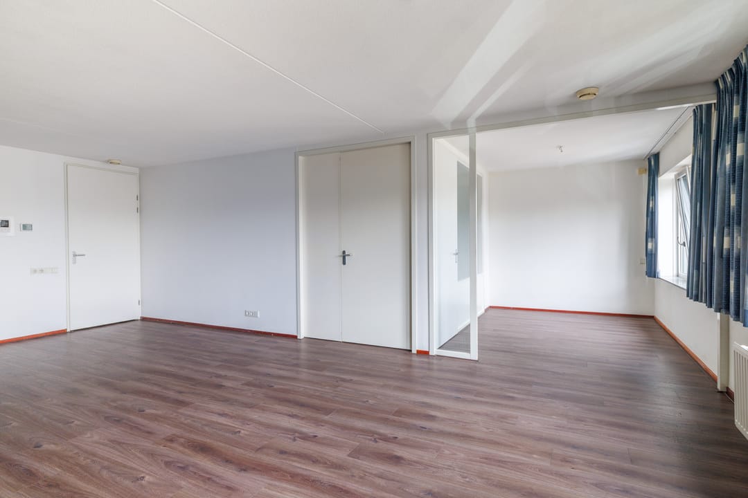 Photo 11 of H. Leefsmastraat 53
