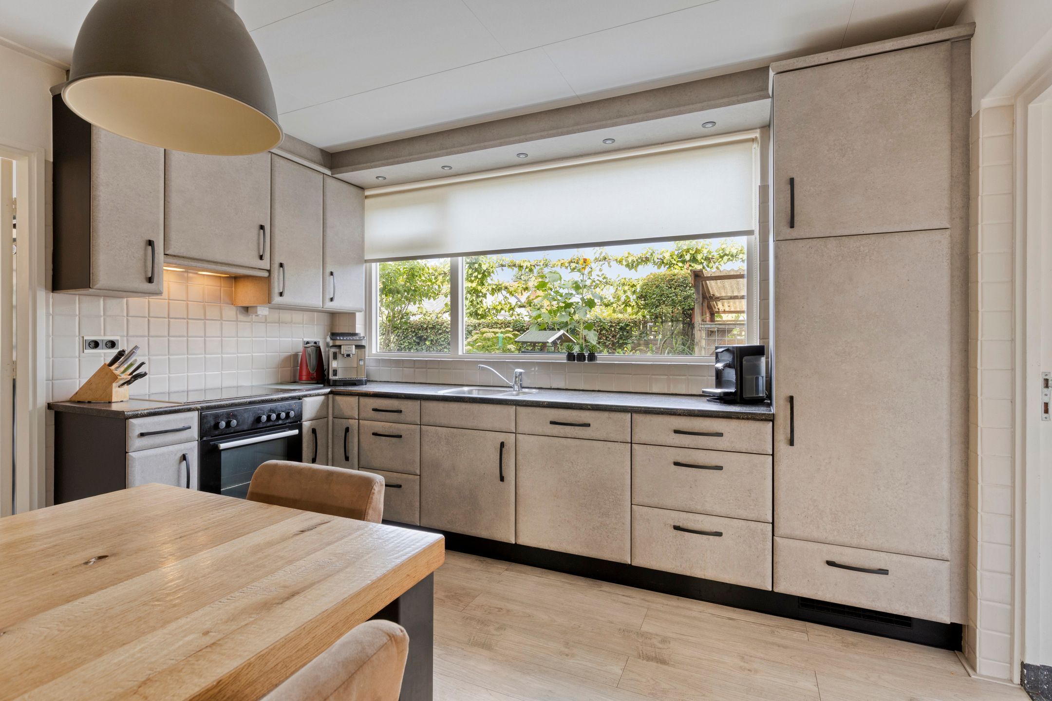 Photo 18 of Bernard van Galenstraat 6