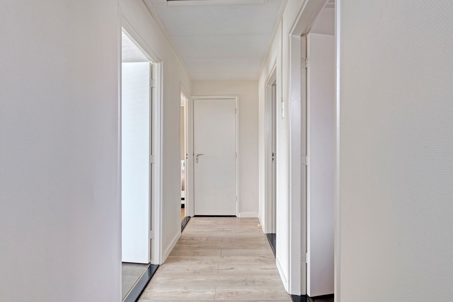 Photo 25 of Bernard van Galenstraat 6