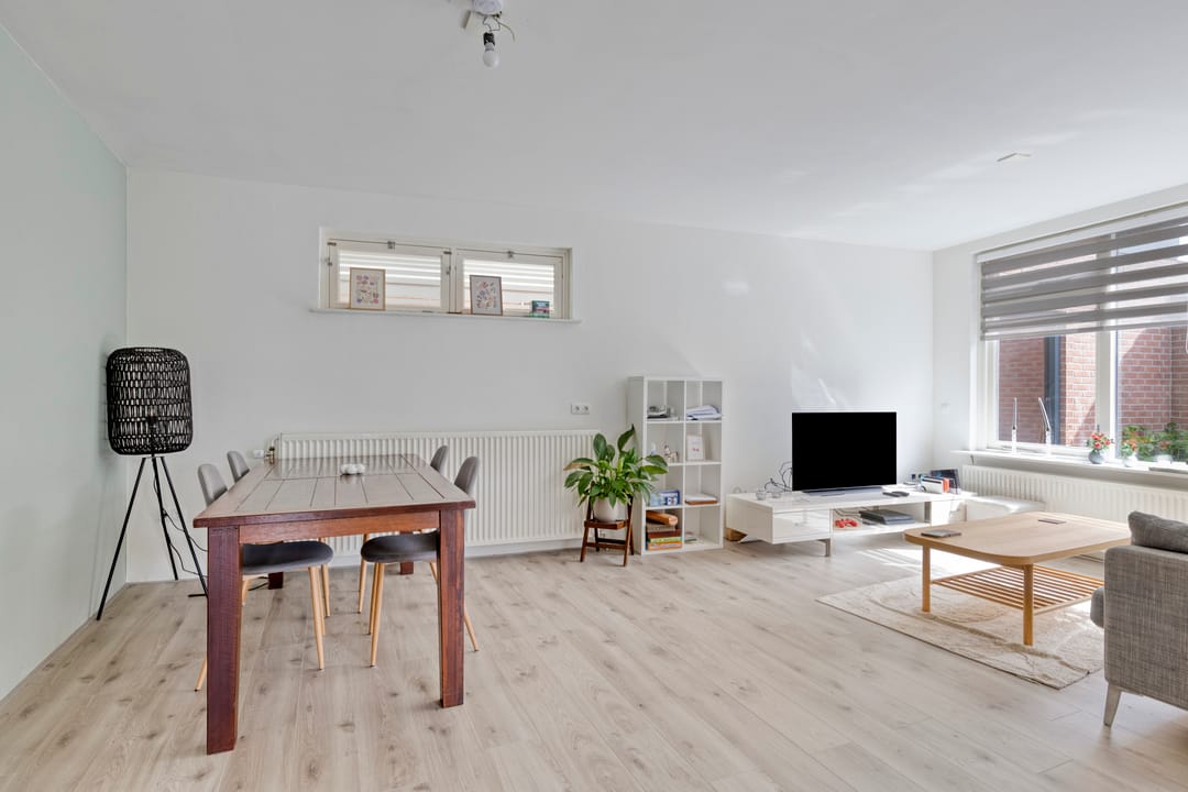 Photo 38 of Bernard van Galenstraat 6