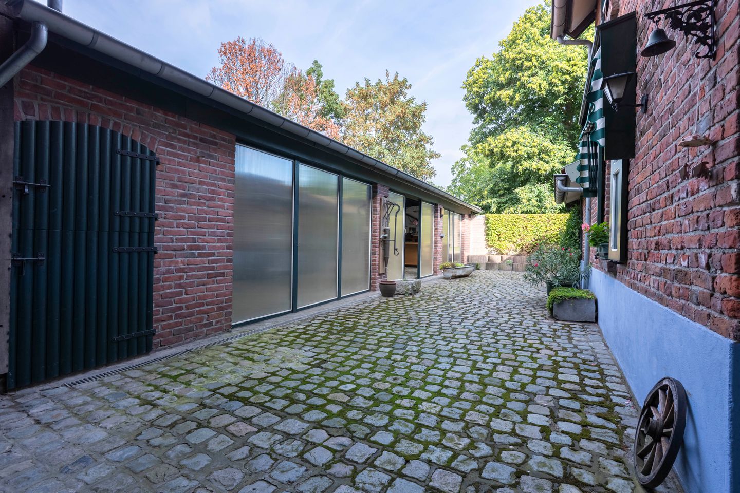 Photo 20 of Nieuwwijkstraat 17