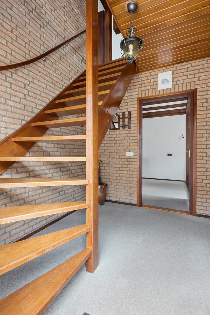Twee-onder-één-kap te koop: Brouwerspad 20, Nijkerkerveen