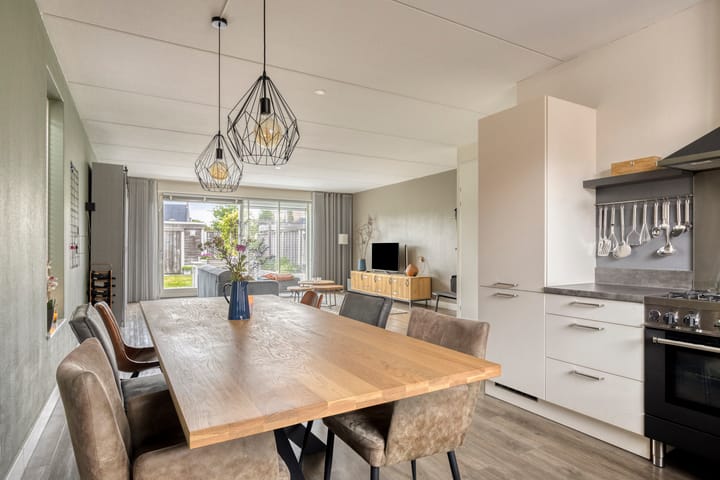 Hoekwoning te koop: Rozenbottel 6, Hengelo