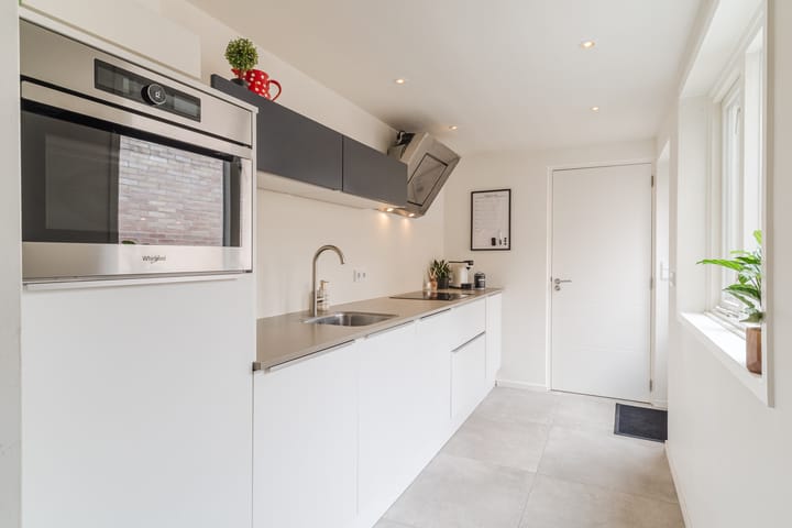 Tussenwoning te koop: Lijsterstraat 13, Tilburg