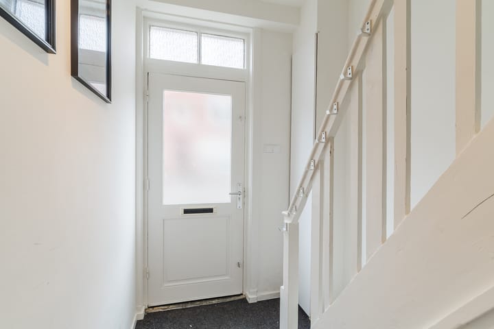 Tussenwoning te koop: Lijsterstraat 13, Tilburg