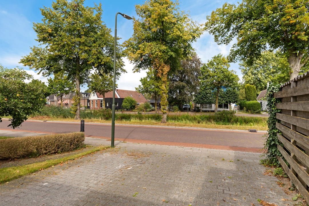 Foto 41 van P W Janssenweg 2