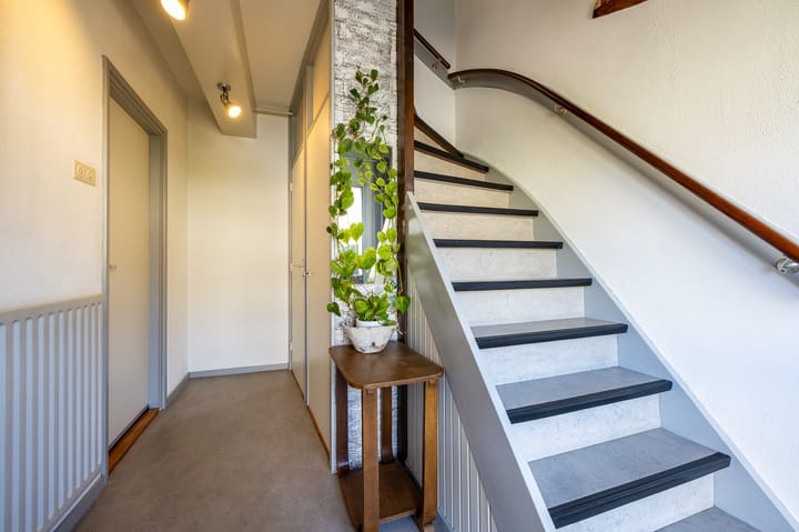 Tussenwoning te koop: Burgemeester van Trichtlaan 61, Wilnis