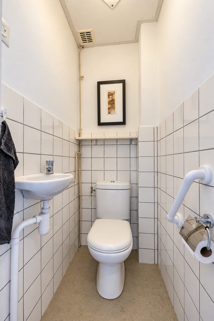 Tussenwoning te koop: Burgemeester van Trichtlaan 61, Wilnis