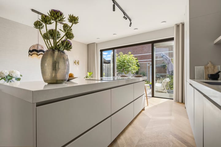 Tussenwoning te koop: Fort Vreeswijklaan 27, Weesp