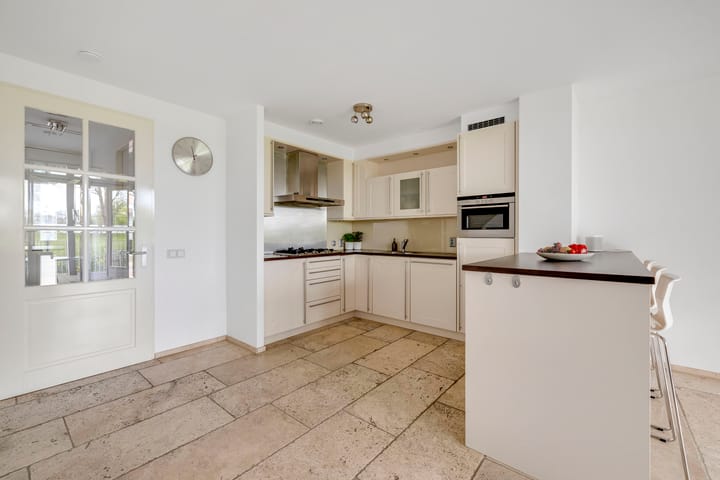 Tussenwoning te koop: Clausstraat 138, Hellevoetsluis