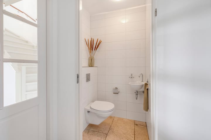 Tussenwoning te koop: Clausstraat 138, Hellevoetsluis