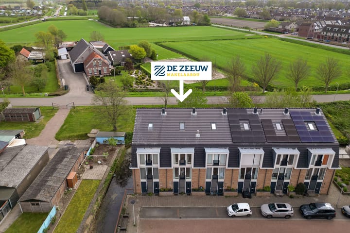Tussenwoning te koop: Clausstraat 138, Hellevoetsluis