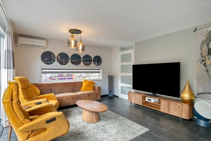 Hoekwoning te koop: Robert Fruinstraat 10, Tilburg