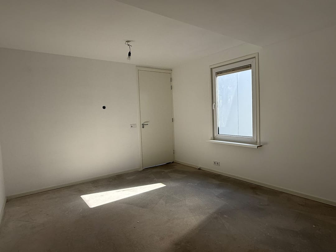 Foto 11 van Reeweg Oost 77