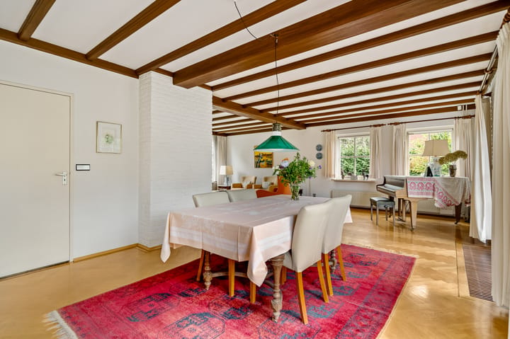 Vrijstaande woning te koop: Kerkeveldlaan 13, Roermond