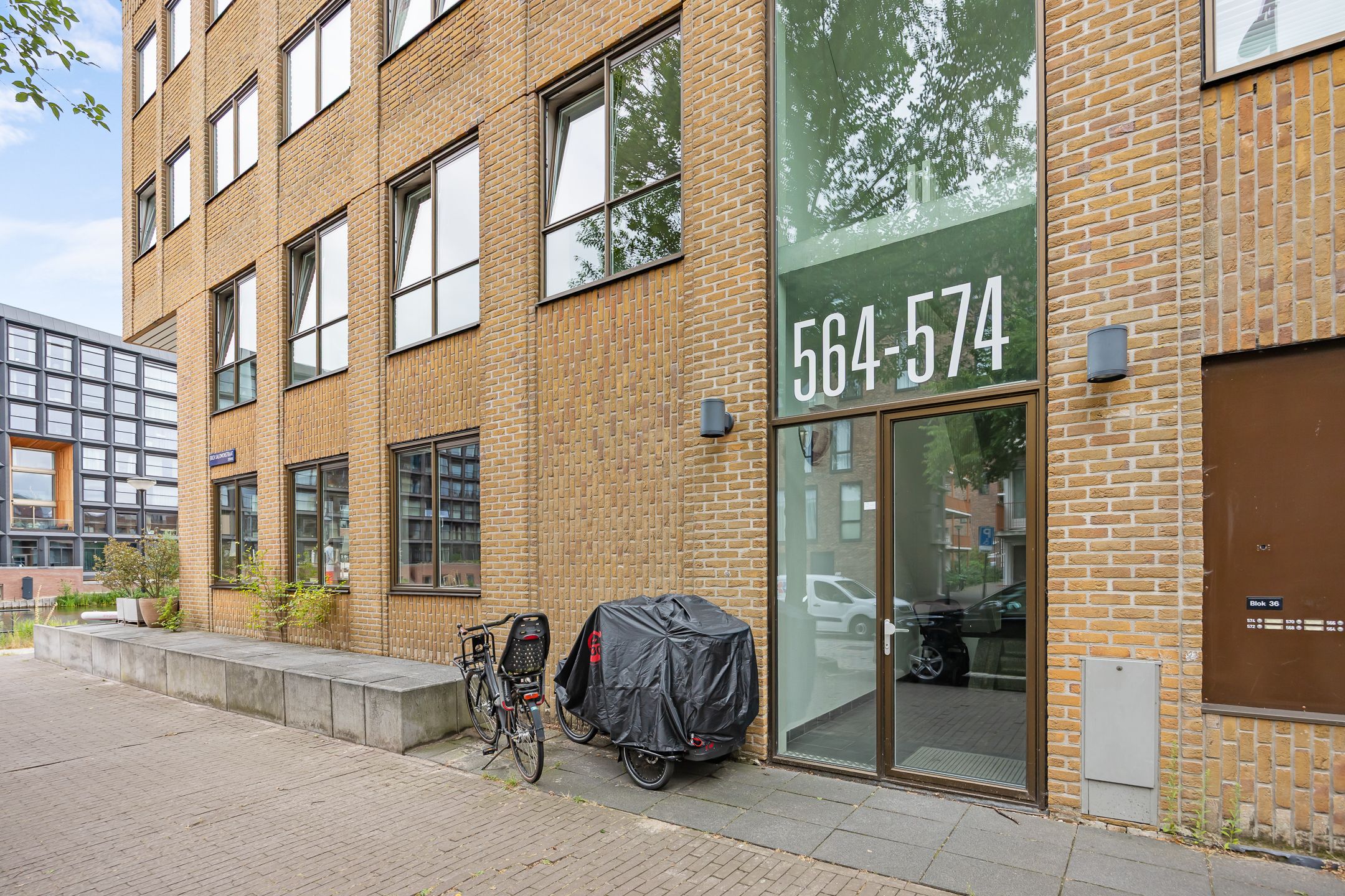 Foto 36 van Erich Salomonstraat 566