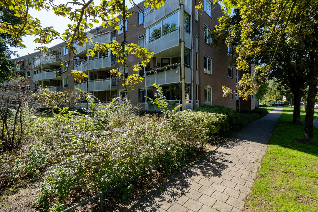 Photo 32 of Curiestraat 57
