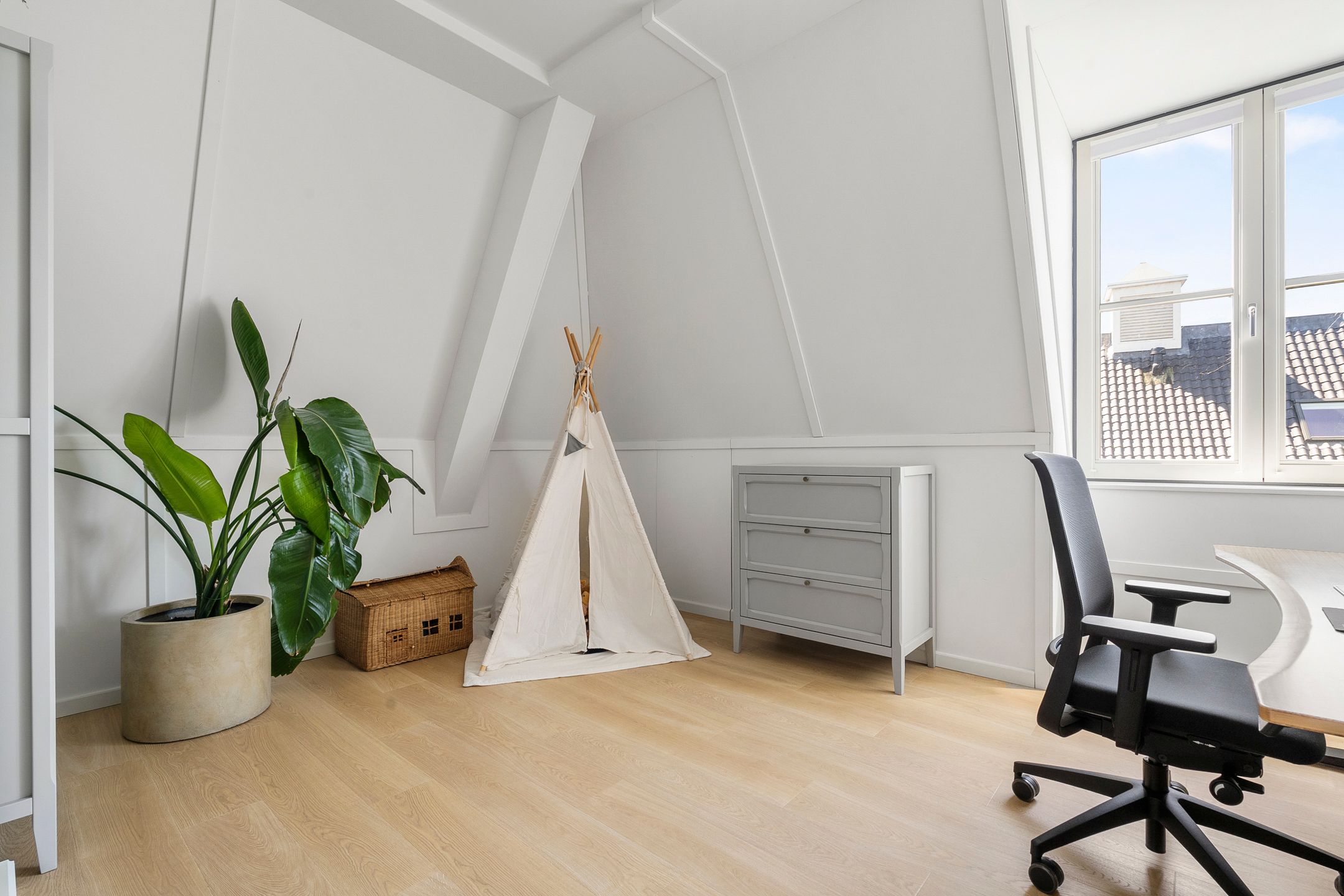 Photo 39 of Loevesteinlaan 12
